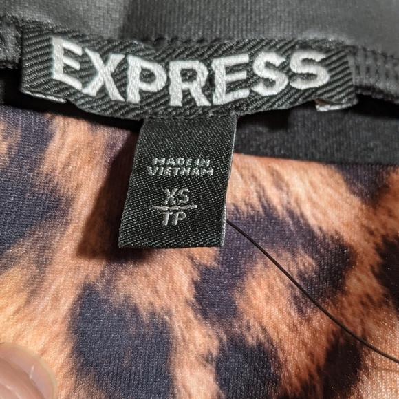 Express Women's Animal Print Mini Skirt Size XS - Picture 7 of 7